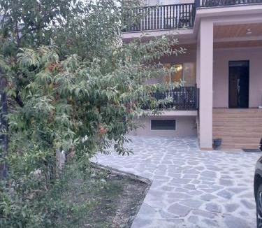 Tsageri House | Guest house Keria