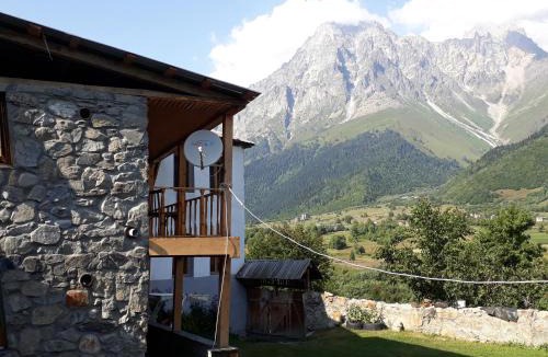 Mazeri House | Guest House Murkvam