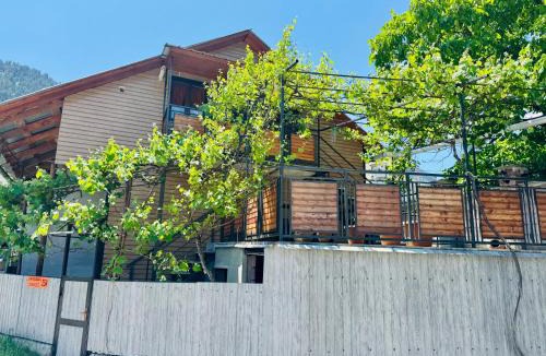 Akhali Ubani Apartment | Guest House Riverside