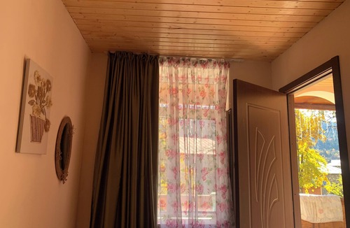 Bagvdanari House | Guesthouse Lantia 5 minutes away Centrally Located Comfort Close to Everything.