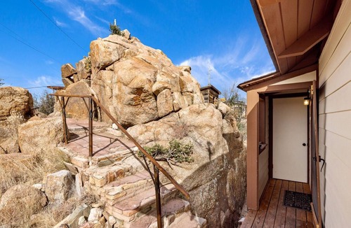Prescott Cabin | Hilltop Hideaway