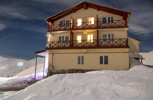 Kazbegi Hotel | Hotel Deka Gudauri