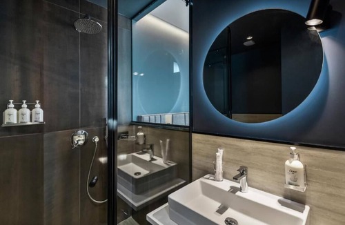 Sololaki Hotel | Hotel Graf