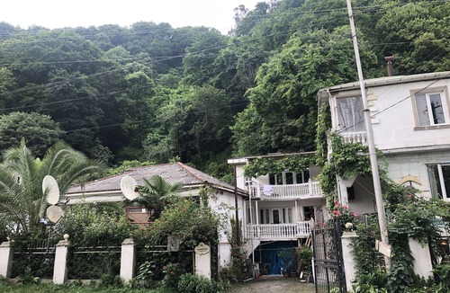 Kvariati Apartment | Hotel In Kvariati Near Beach-Mountain.you should spend your holidays here.
