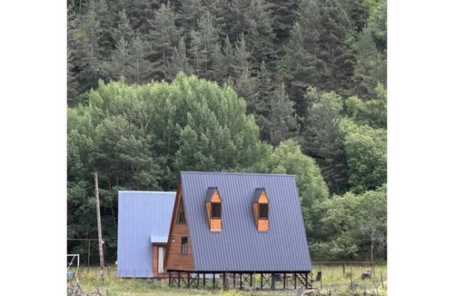 Stepantsminda Cabin | Kazbegi River View Cabin – Mountain Cabin with Stunning Nature Views