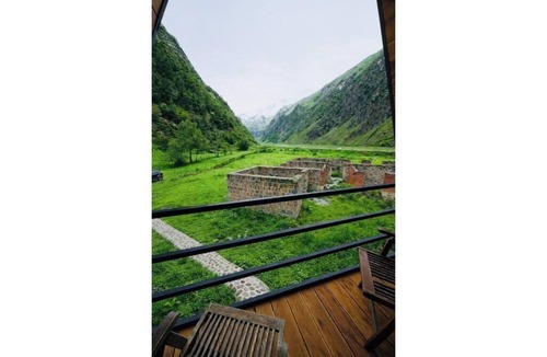 Stepantsminda Cabin | Kazbegi River View Cabin – Mountain Cabin with Stunning Nature Views