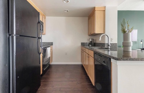 Navy Yard Apartment | Landing | Stunning 1BD, Courtyard, Gym