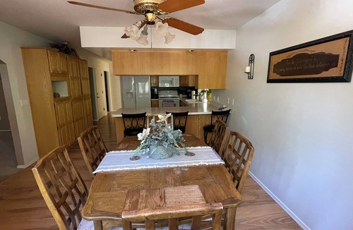 Strawberry House | Large home that is Family friendly and pet friendly non smoking home