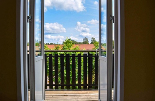 Unnaryd Apartment | Large luxurious apartment in the middle of Unnaryd, WiFi, lake, own home, kanoe