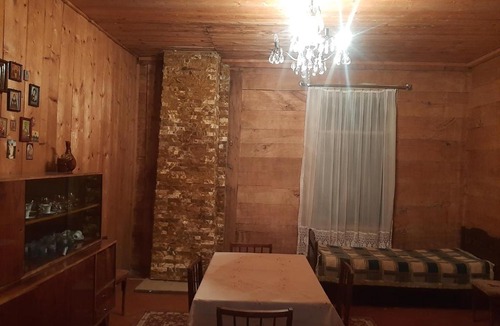 Ambrolauri House | Lela's Hotel