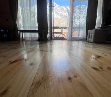 Stepantsminda Ski Chalet | LizMari