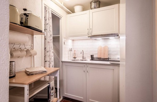 Orgryte-Harlanda Villa | Local 1BR Townhouse Stay in Örgryte – Near Central Gothenburg