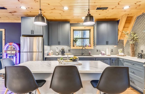 Chalet Village North Cabin | *Luxury Chalet* Secluded w/stream, Hot Tub, Wifi