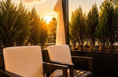 Chugureti Apartment | Luxury Home in Old Tbilisi with Terrace