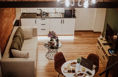 Tbilisi City Centre Condo | Luxury Inn *In the heart of Tbilisi city* 5 min walking distance form everything