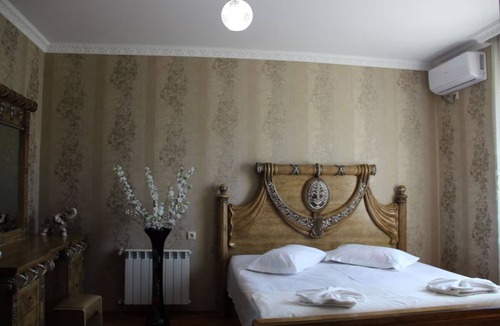 Kutaisi Hotel | Luxury Triple Room, 1 Double Bed