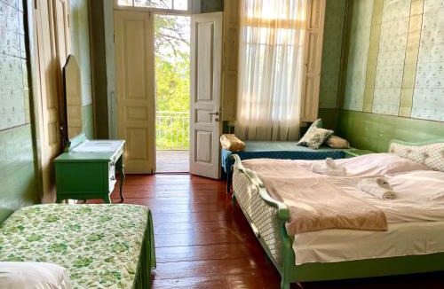 Salkhino House | Martv'Elle Boutique Guesthouse