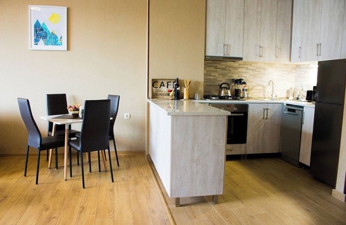 Saburtalo Apartment | Marvelous 1-bedroom apartment with AC in vibrant T'bilisi Saburtalo