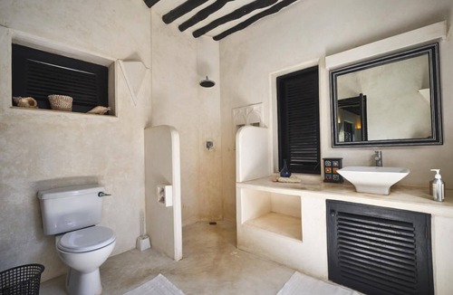 Shela House | Mnarani House, Luxury 4 Bedrooms Villa with pool in Shela, Lamu Island.