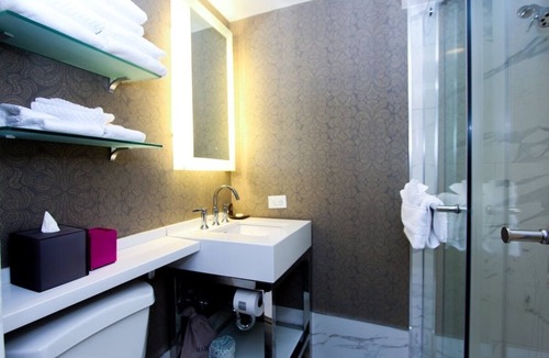 Kalorama Heights Hotel | Modern King Suite | Heart of Washington | 0.5 mi to Dupont Circle | 2 Units