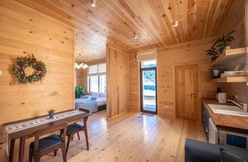 Bagvdanari Villa | Mountain View Studio - Svaneti Countryside 3