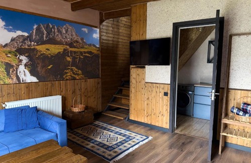 Gergeti House | Mtaura Cabins