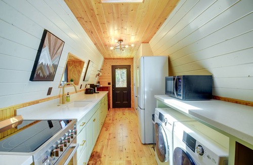 Groom Creek Cabin | Near Prescott Nat'l Forest: 'The Hygge Hideaway'
