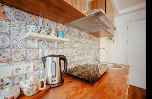 Kazbegi Apartment | New Gudauri Gondola, Ski in ski out, Loft 1 Apt with mountain view balcony