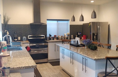 Camelback East House | New Modern Home close to Phoenix Mountain