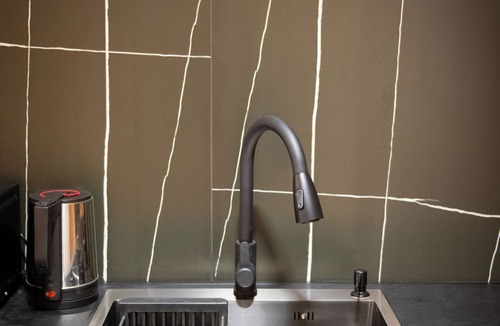 Tbilisi Apartment | New Stylish & Cozy 1-bedroom apartment in welcoming T'bilisi with AC
