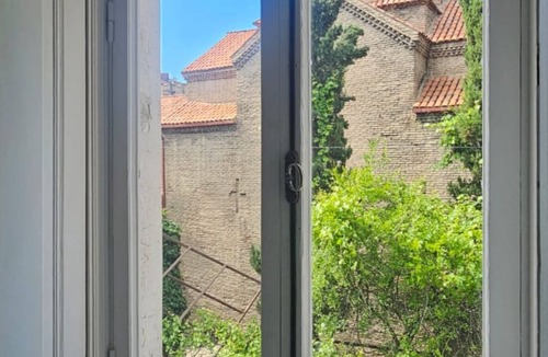 Tbilisi City Centre Apartment | NinasPlace3