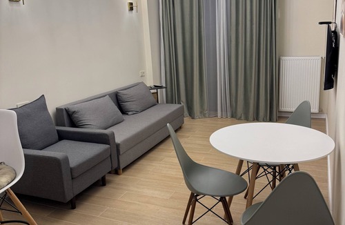Vake-Saburtalo House | Ninos house
