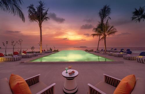 Farukolhufushi Island Resort | OBLU SELECT Lobigili - Premium All-Inclusive with Free Transfers