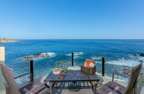Cabo Bello Condo | OCEANFRONT, REMODELED, AMAZING LOCATION!