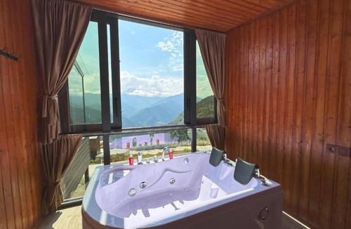 Khulo Cottage | One-Bedroom House - Nika Hotel and Club