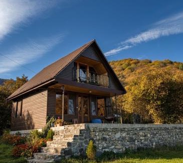 Akhmeta Apartment | Pankisi Wooden Cottage