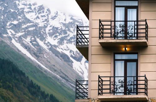Mazeri Hotel | Panorama Ushba