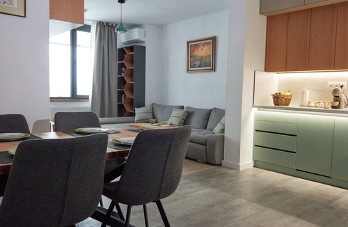 Iskar Apartment | Panoramic Apartment Direct Metro Access
