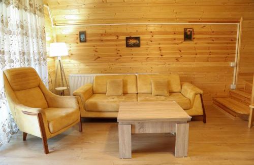 Didi Ateni Ski Chalet | Peradze Wine Cellar Vineyard Cottages