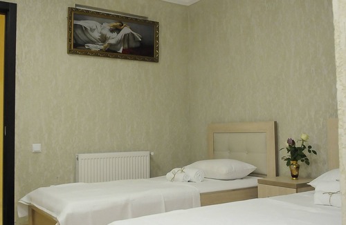 Kutaisi House | Pomegranate - Double/Twin Room 3