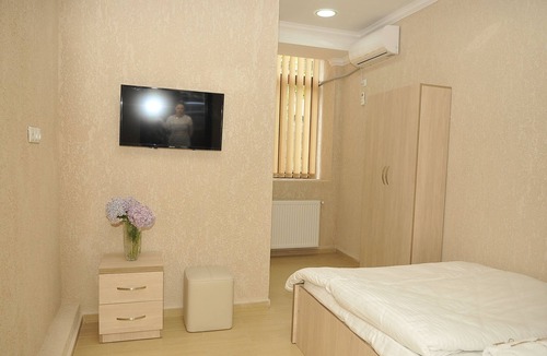 Kutaisi Hotel | Pomegranate - Triple Room