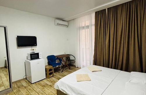 Kobuleti House | Pool & HostLab Hotel Kobuleti, 4 min to Sea