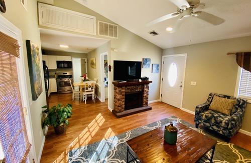 Ortley Beach Cottage | PREMIER HOST-2BR SEASIDE PARK COTTAGE One Short Block to Beach, Kit, Liv Room