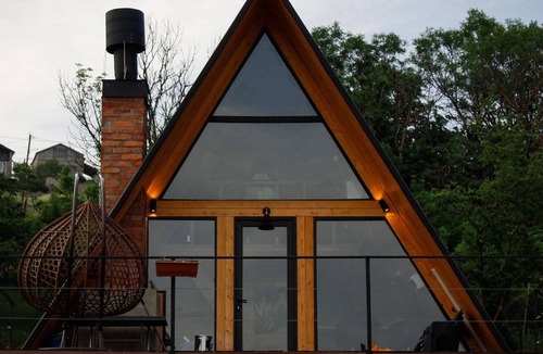 Mtskheta Cottage | Private cottage in Tbilisi, view of the mountains w/2 bedroom and fireplace