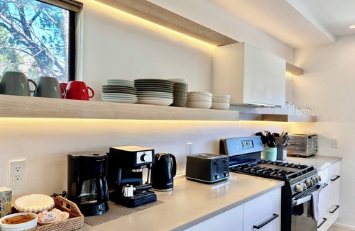 Uptown Sedona House | Remodeled,2blocksWalkingDist From Main downtown/Activities/HotTub/BRAND NEW POOL