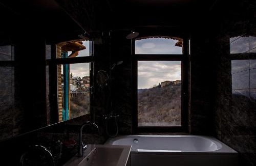 Sighnaghi Hotel | Resort Khirsa