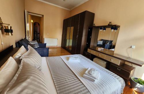 Tbilisi City Centre Apartment | Riverside Baratashvili Apartment