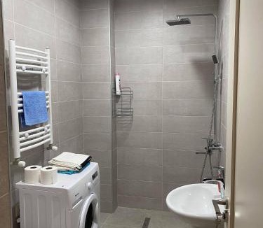 Vake-Saburtalo Apartment | Riverside Gagarini