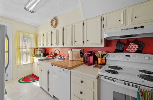 Gloucester Apartment | Rocky Neck Hideaway on Wonson Cove