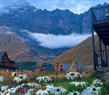 Stepantsminda Ski Chalet | Royal Cottages